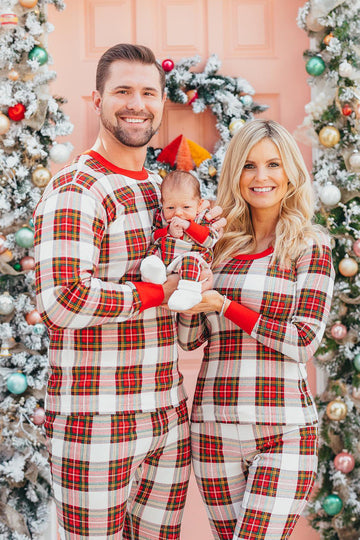 Conjunto de pijama a juego de la familia navideña Pijama a cuadros rojos
